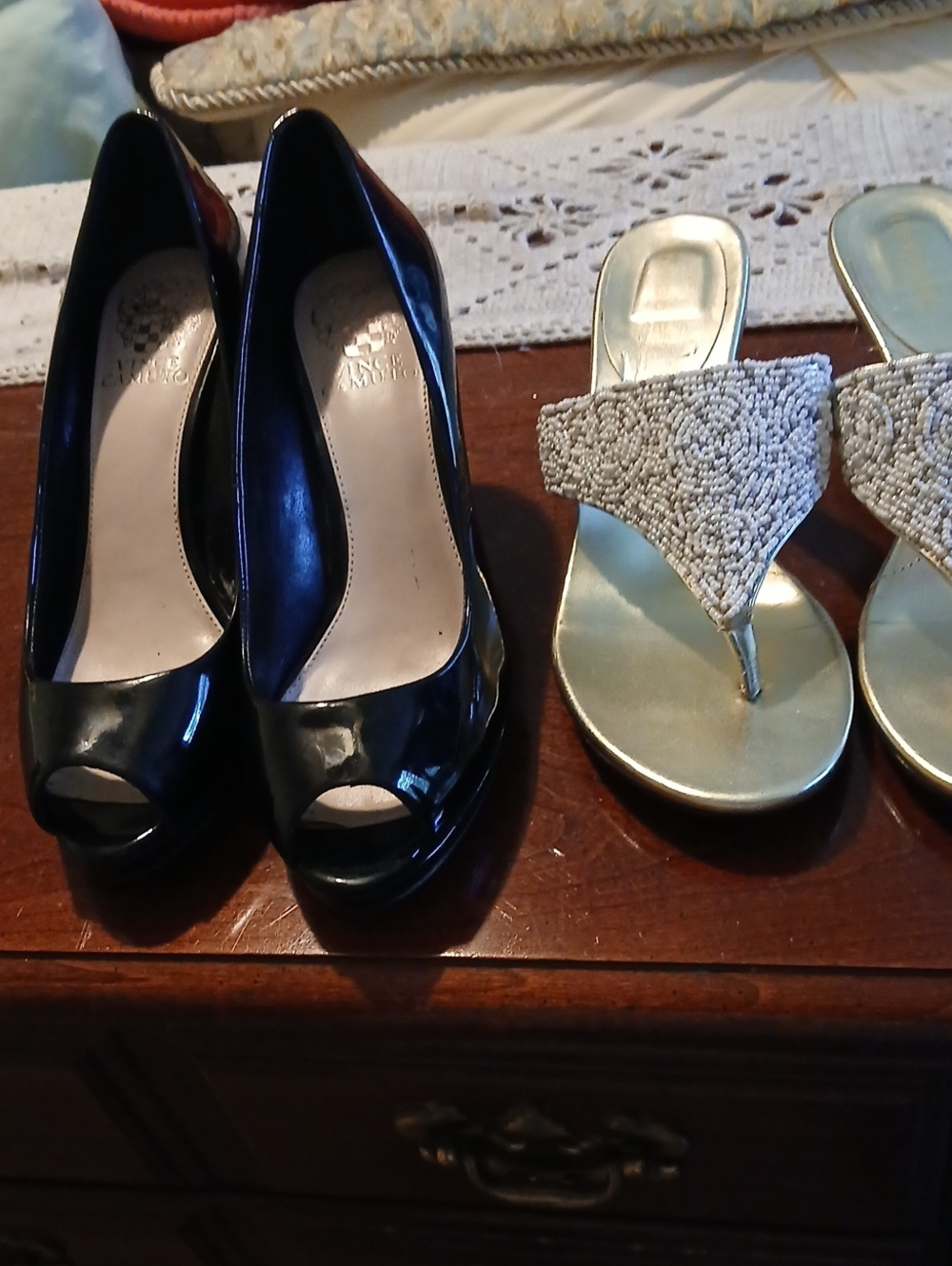 Loft  Black and White Floral Pencil Skirt Sandals And Blouse! And Heels. - Picture 7 of 12
